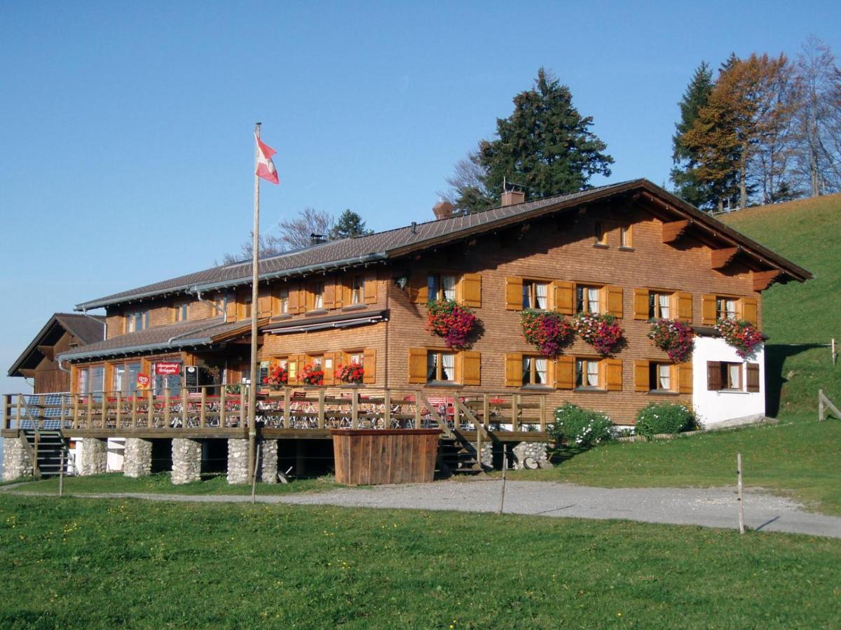 Hotel Alpengasthof Brueggele Alberschwende Esterno foto